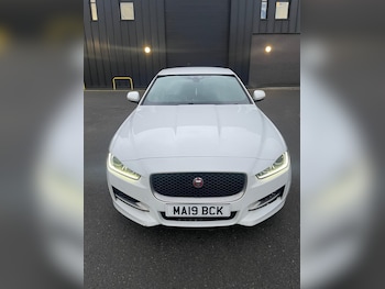 Used Jaguar XE 2019 for sale - 75215703: Photo