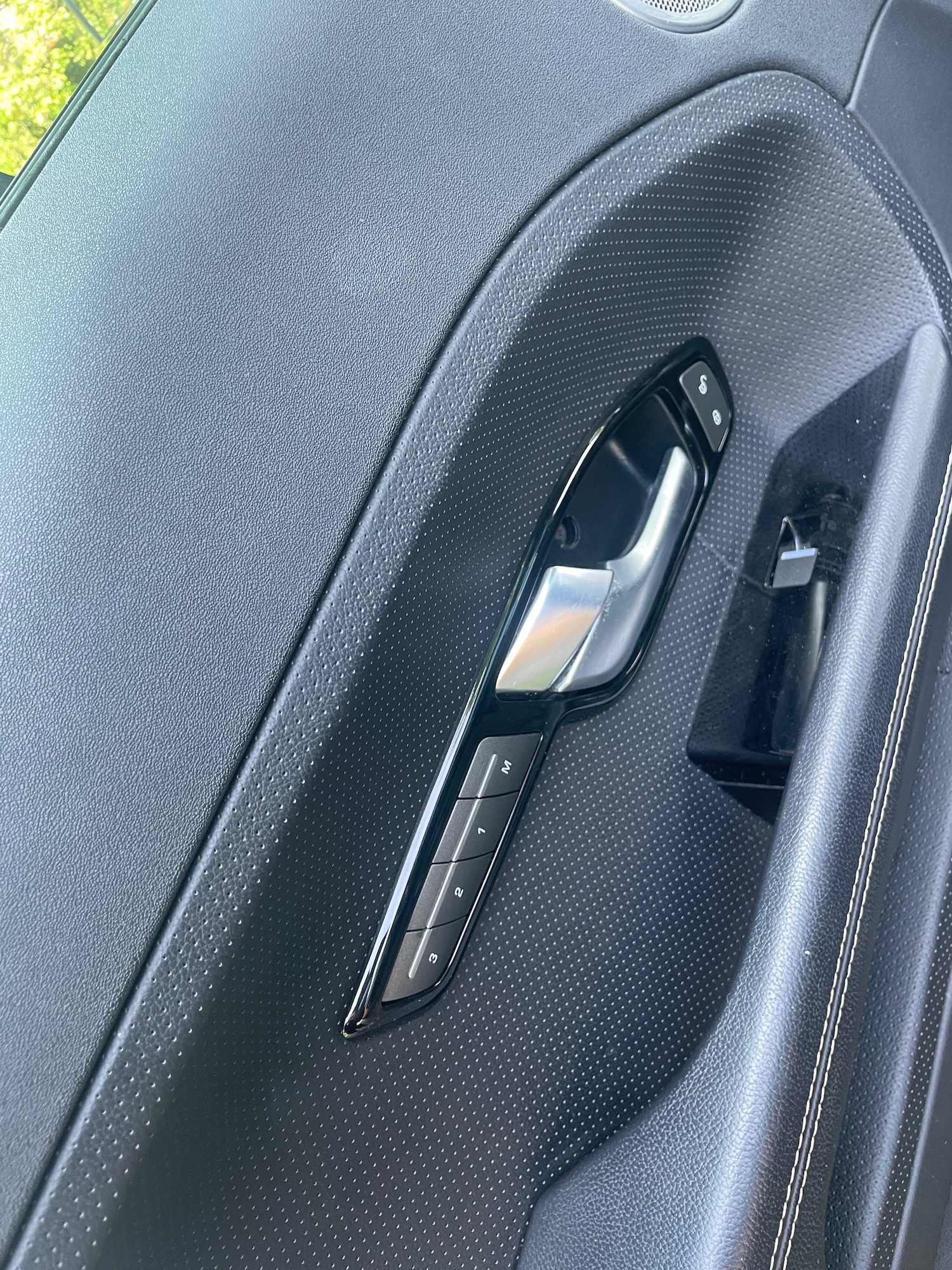 Used Land Rover Range Rover Evoque 2015 for sale - 77303887: Photo 7