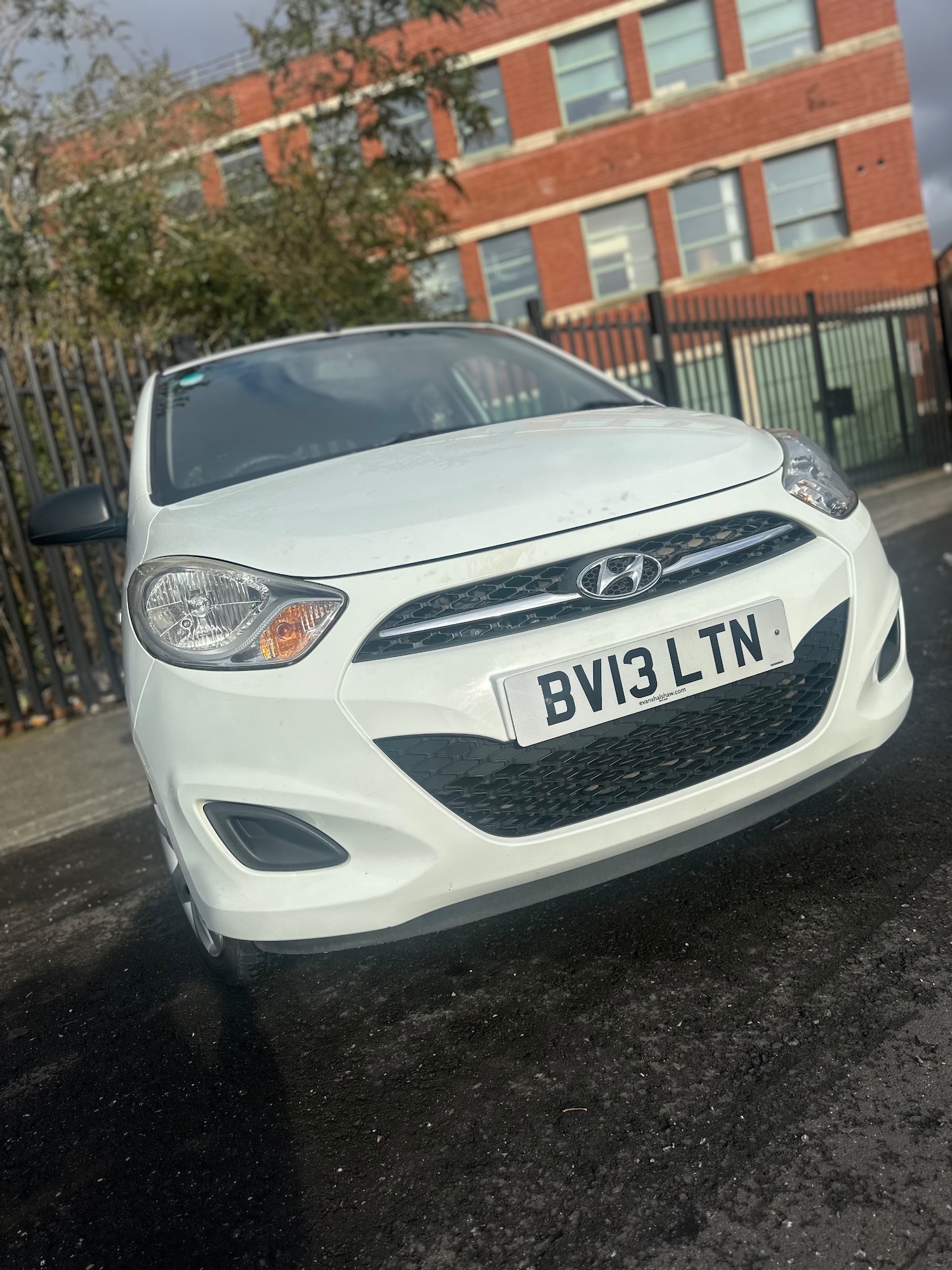 Used Hyundai i10 2013 for sale - 77890256: Photo 3