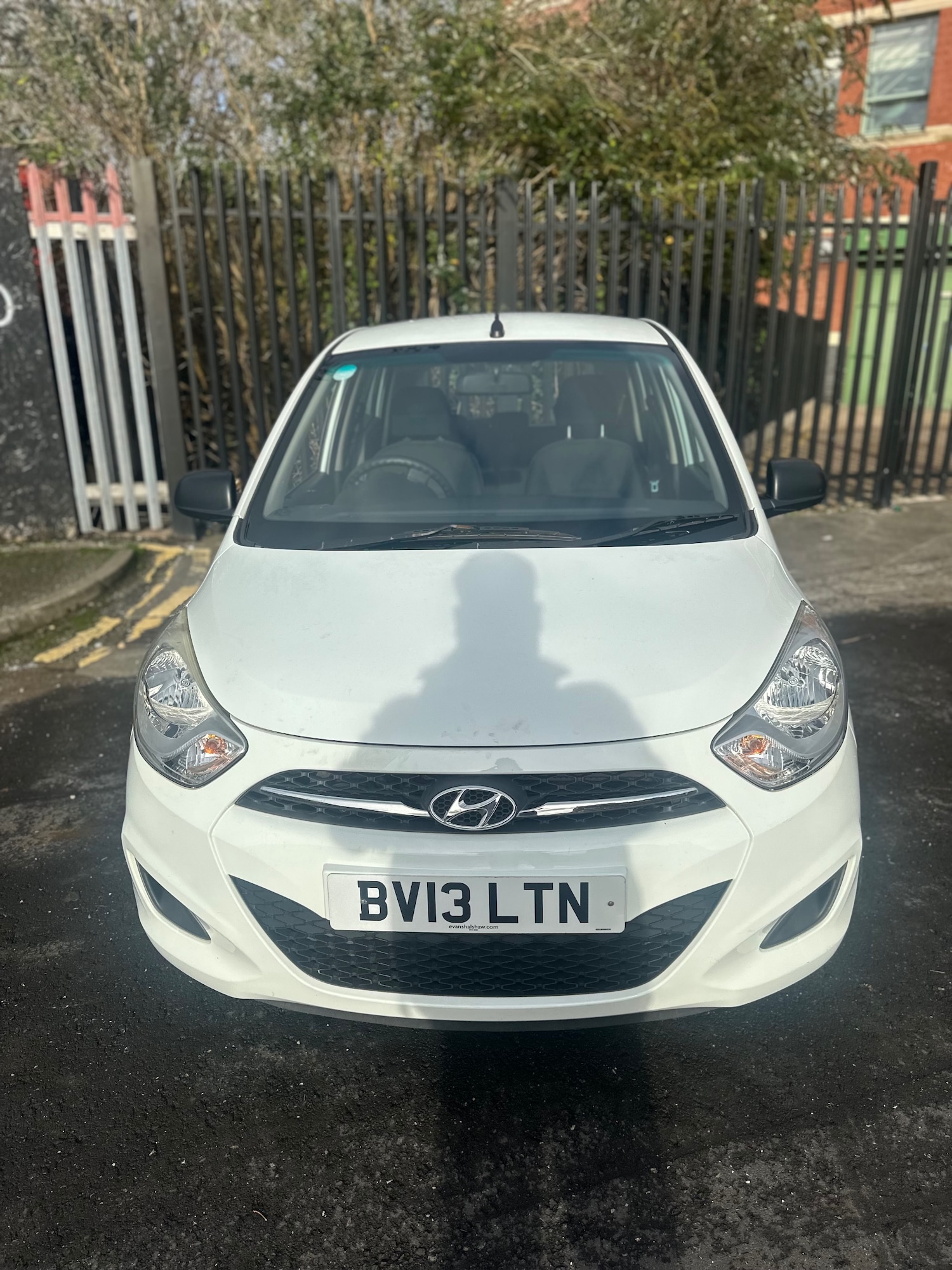 Used Hyundai i10 2013 for sale - 77890256: Photo 4