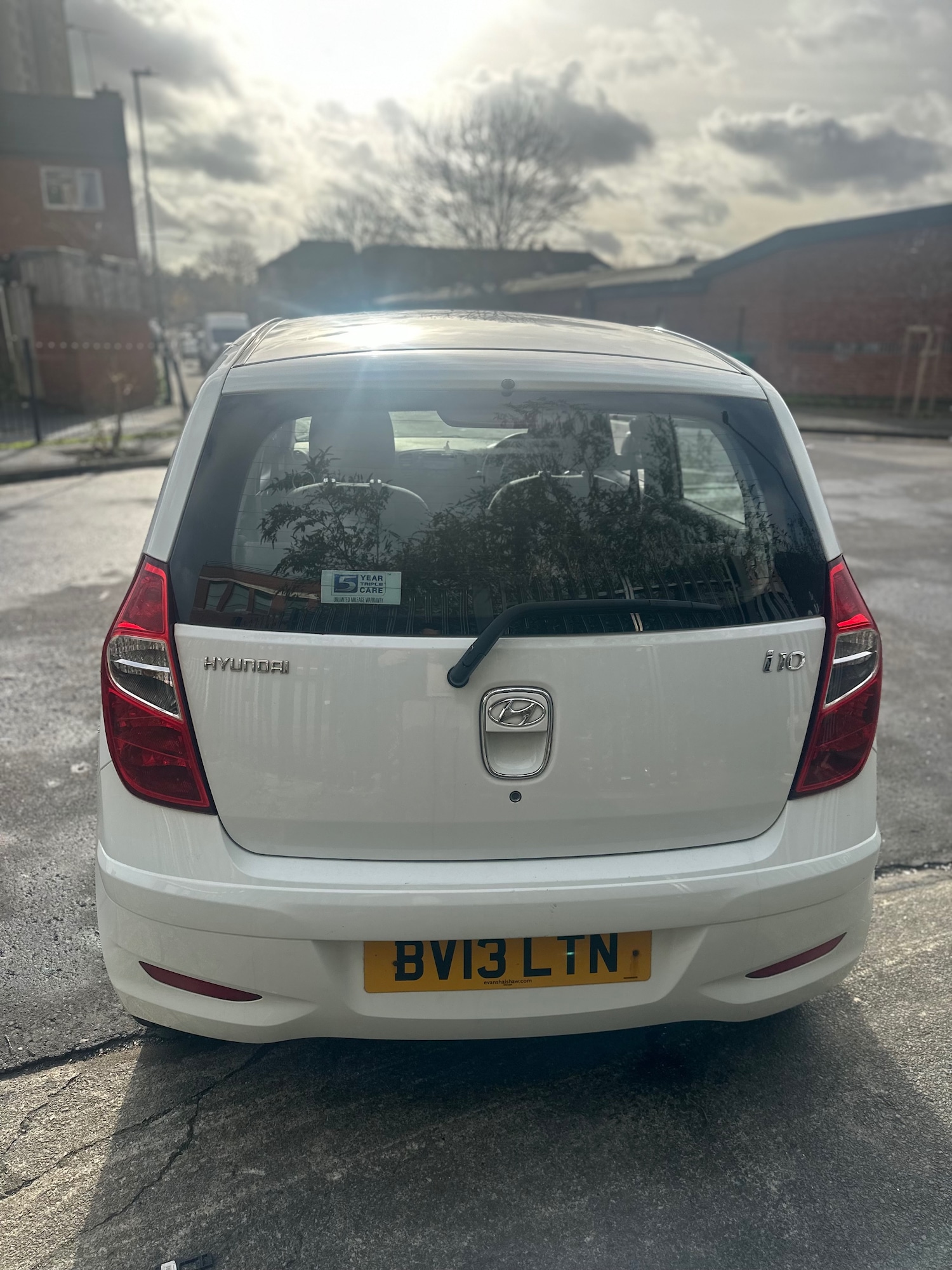 Used Hyundai i10 2013 for sale - 77890256: Photo 8