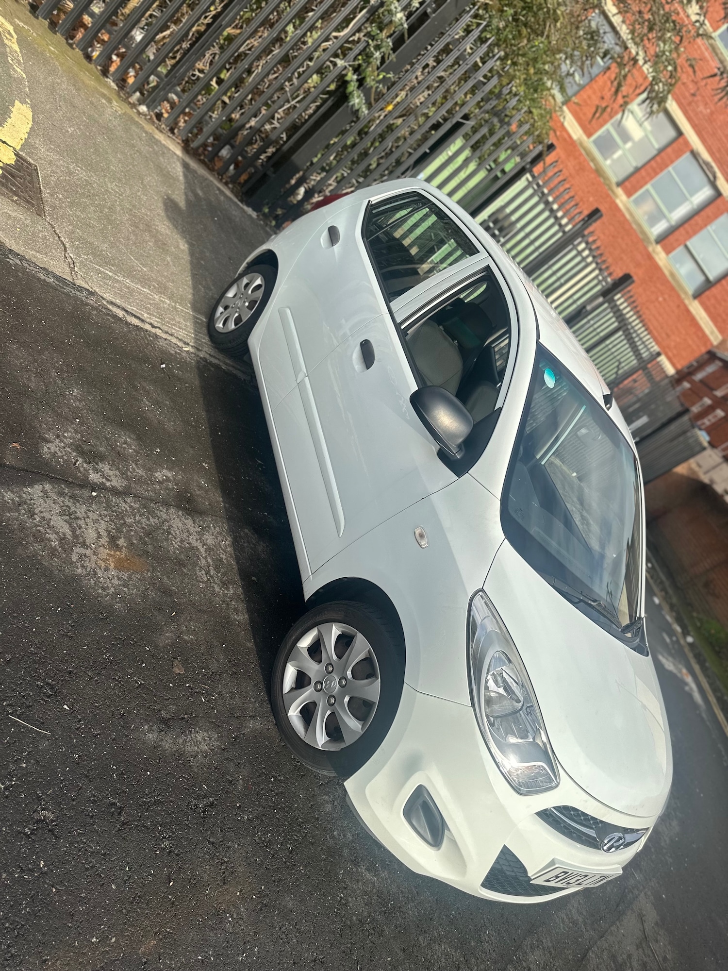 Used Hyundai i10 2013 for sale - 77890256: Photo 9