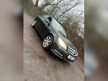 Used Mercedes-Benz C Class 2014 for sale - 77371003: Photo