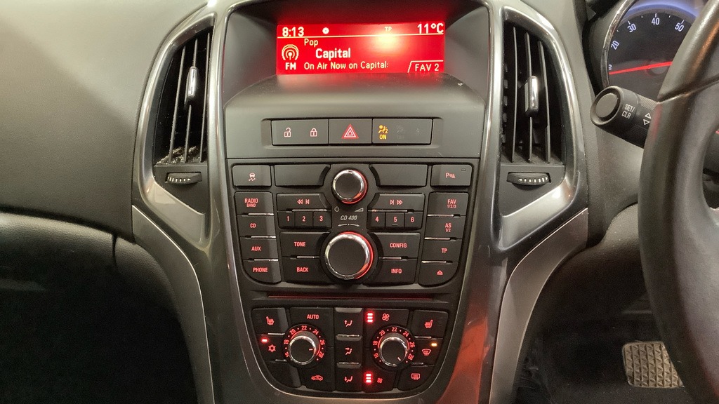 Used Vauxhall Astra 2014 for sale - 77319913: Photo 11