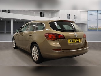 Used Vauxhall Astra 2014 for sale - 77319913: Photo