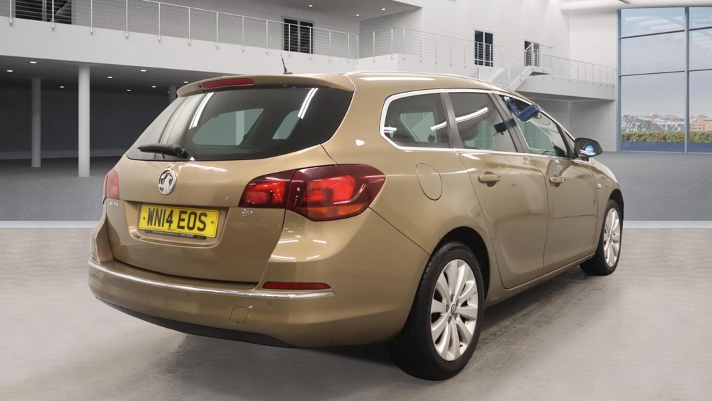 Used Vauxhall Astra 2014 for sale - 77319913: Photo 4
