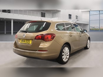 Used Vauxhall Astra 2014 for sale - 77319913: Photo