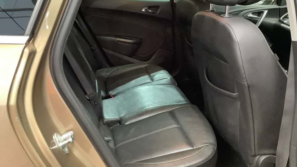 Used Vauxhall Astra 2014 for sale - 77319913: Photo 8