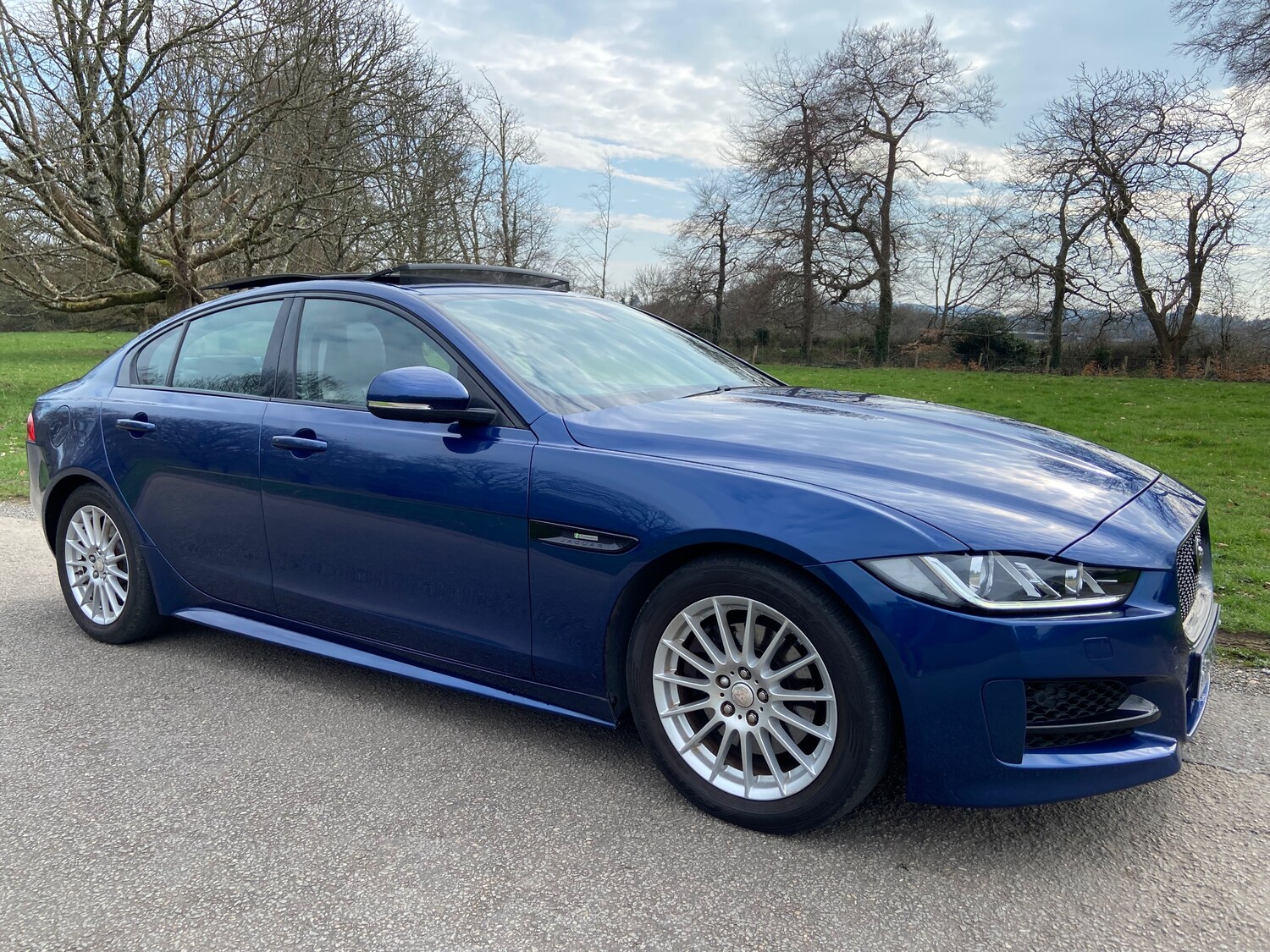 Used Jaguar XE 2015 for sale - 77764052: Photo 10