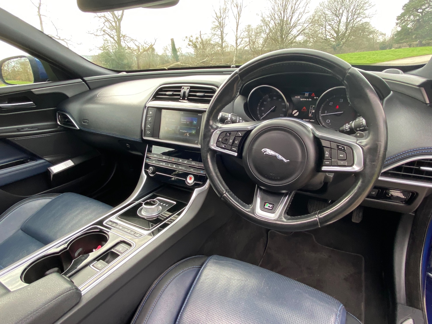 Used Jaguar XE 2015 for sale - 77764052: Photo 18