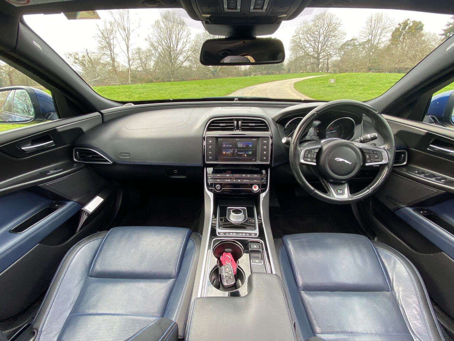 Used Jaguar XE 2015 for sale - 77764052: Photo 22