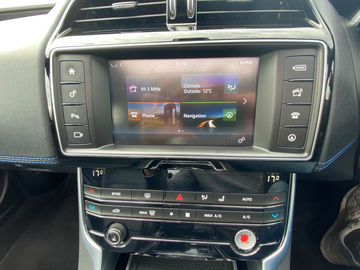 Used Jaguar XE 2015 for sale - 77764052: Photo 23