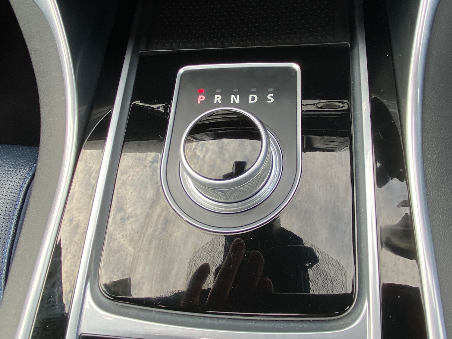 Used Jaguar XE 2015 for sale - 77764052: Photo 25