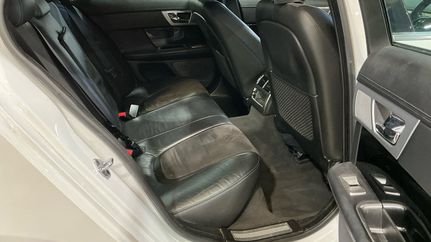 Used Jaguar XF 2013 for sale - 78069816: Photo 6