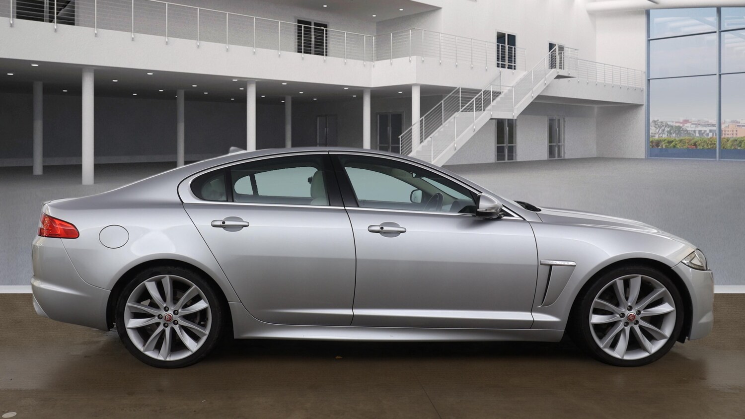 Used Jaguar XF 2014 for sale - 77764054: Photo 5