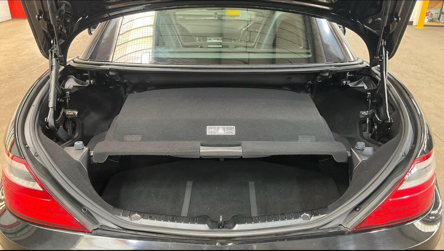 Used Mercedes-Benz SLK 2015 for sale - 77805029: Photo 6