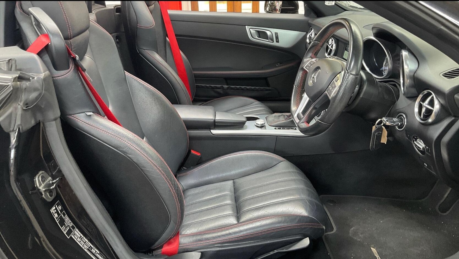 Used Mercedes-Benz SLK 2015 for sale - 77805029: Photo 7