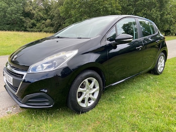 Used Peugeot 208 2016 for sale - 78888241: Photo