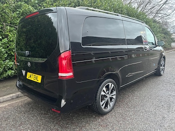 Used Mercedes-Benz V-Class 2017 for sale - 77805050: Photo