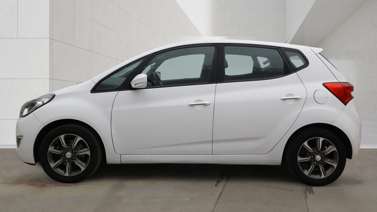 Used Hyundai Ix20 2017 for sale - 78134872: Photo 5