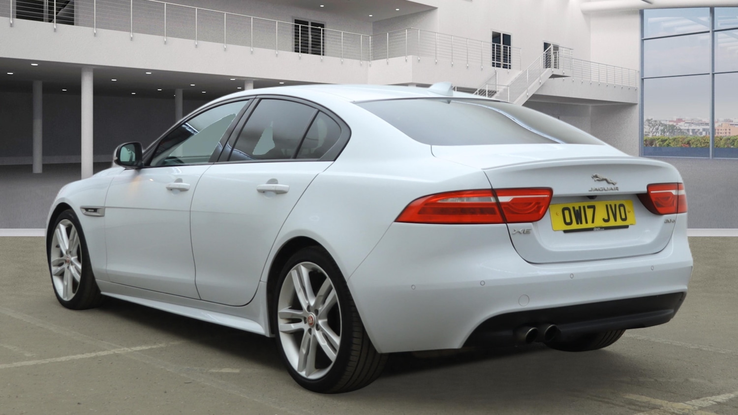 Used Jaguar XE 2017 for sale - 78053676: Photo 2