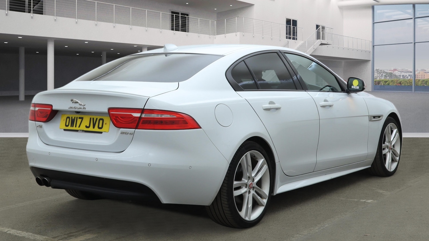 Used Jaguar XE 2017 for sale - 78053676: Photo 3