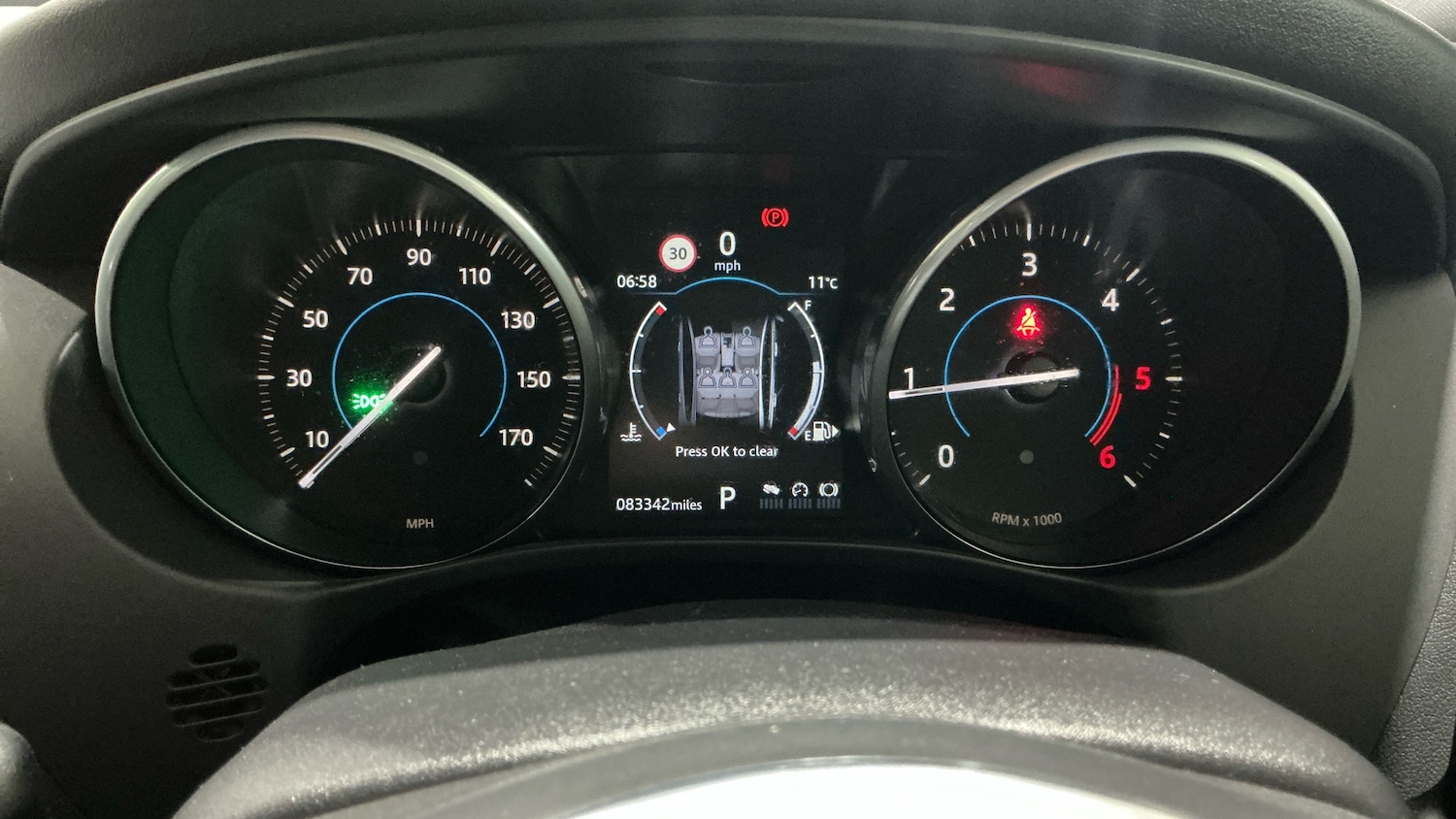 Used Jaguar XE 2017 for sale - 78053676: Photo 8