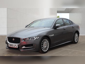 Used Jaguar XE 2015 for sale - 78122283: Photo