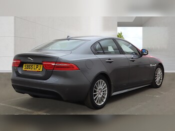 Used Jaguar XE 2015 for sale - 78122283: Photo