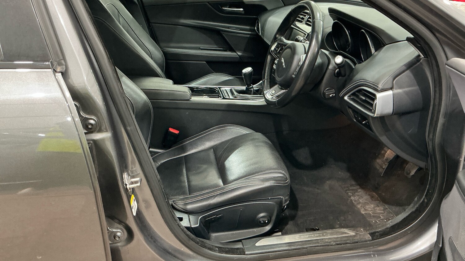 Used Jaguar XE for sale - 78122283: Photo 7