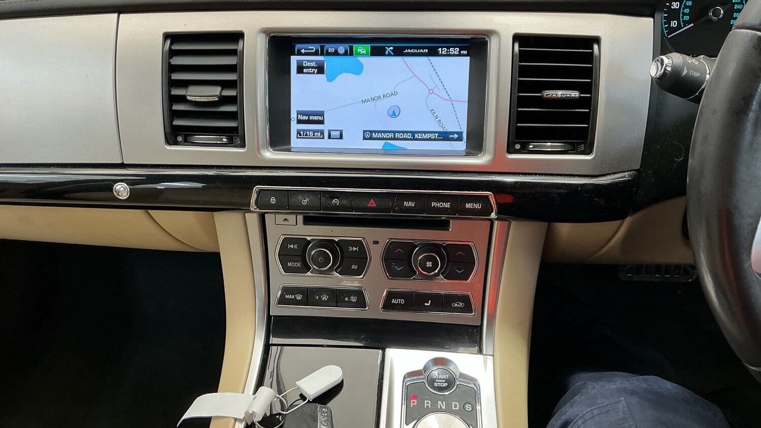 Used Jaguar XF 2014 for sale - 77779585: Photo 11