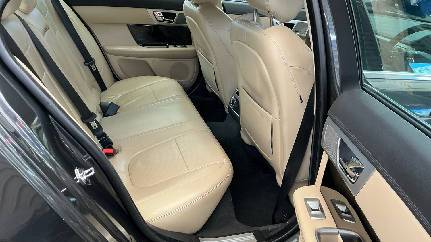 Used Jaguar XF 2014 for sale - 77779585: Photo 8