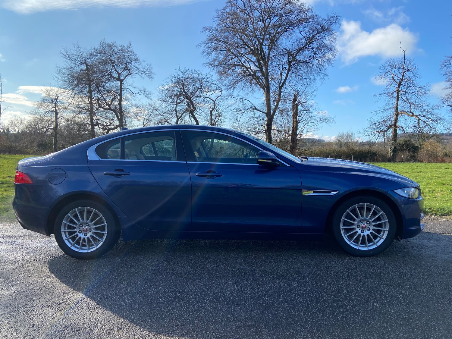Used Jaguar XE 2015 for sale - 77764051: Photo 10