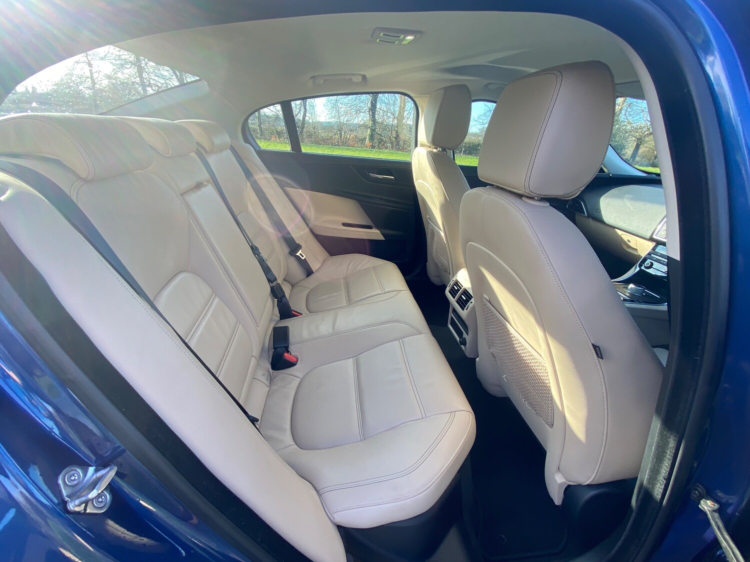 Used Jaguar XE 2015 for sale - 77764051: Photo 15