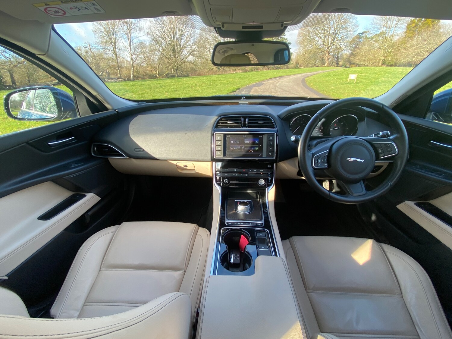 Used Jaguar XE 2015 for sale - 77764051: Photo 16