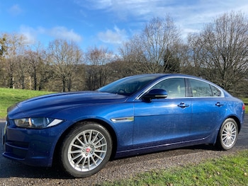 Used Jaguar XE 2015 for sale - 77764051: Photo