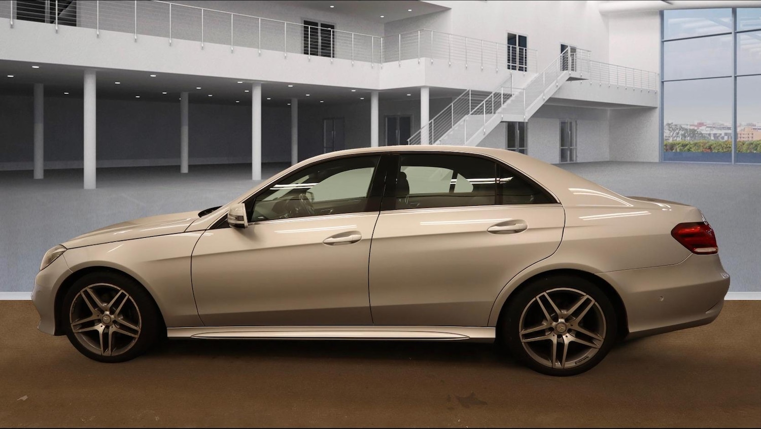 Used Mercedes-Benz E Class 2015 for sale - 77805051: Photo 6