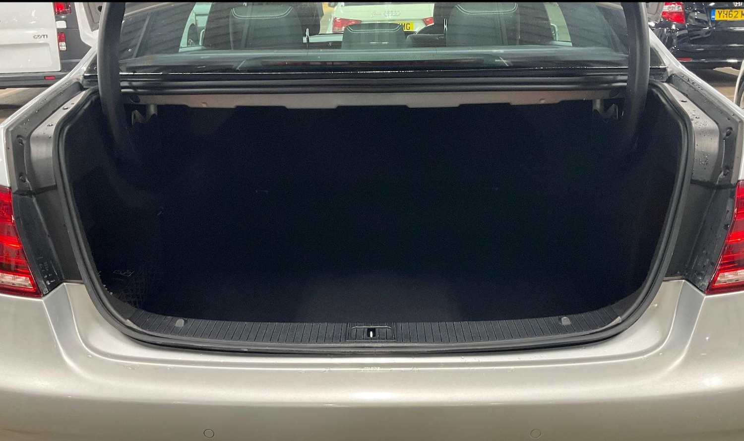 Used Mercedes-Benz E Class 2015 for sale - 77805051: Photo 7