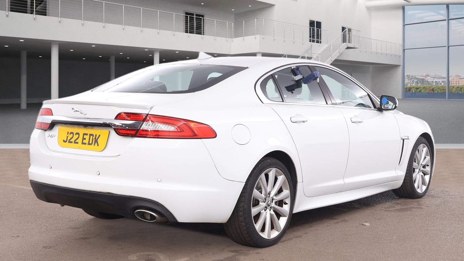Used Jaguar XF 2013 for sale - 77997716: Photo 3