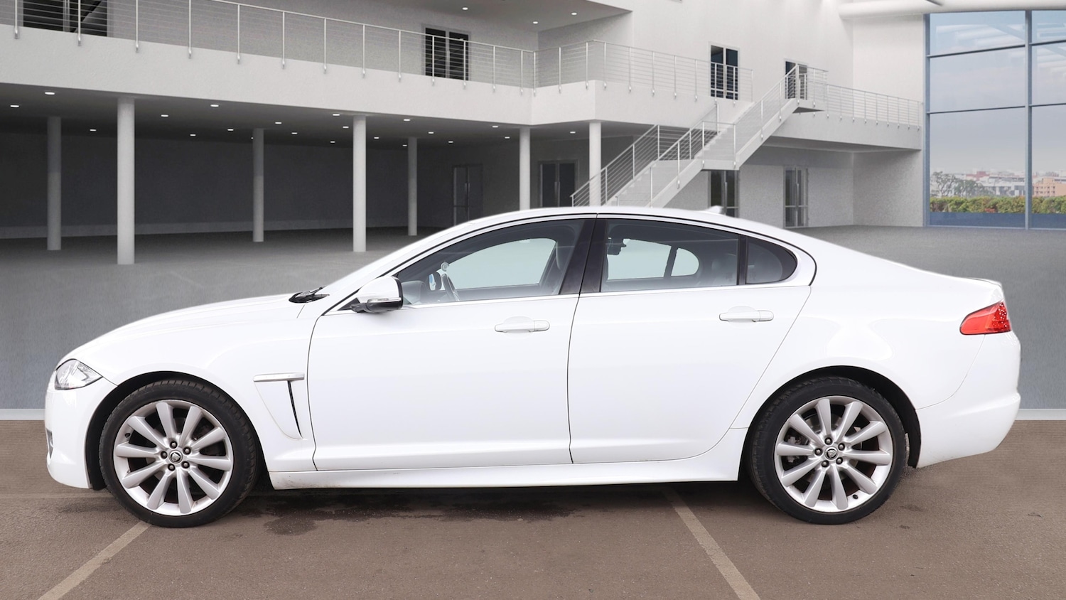 Used Jaguar XF 2013 for sale - 77997716: Photo 5
