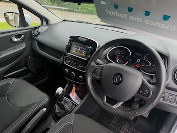 Used Renault Clio 2019 for sale - 78916118: Photo