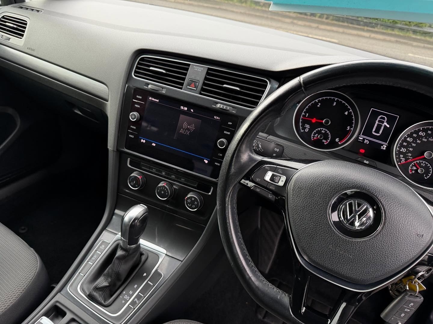 Used Volkswagen Golf 2018 for sale - 76126537: Photo 6