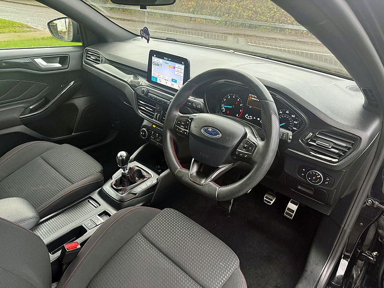 Used Ford Focus 2019 for sale - 76517614: Photo 2