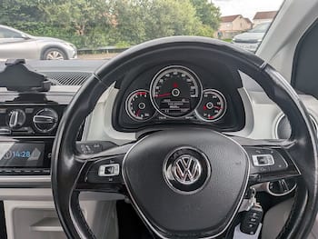 Used Volkswagen up! 2018 for sale - 79614599: Photo