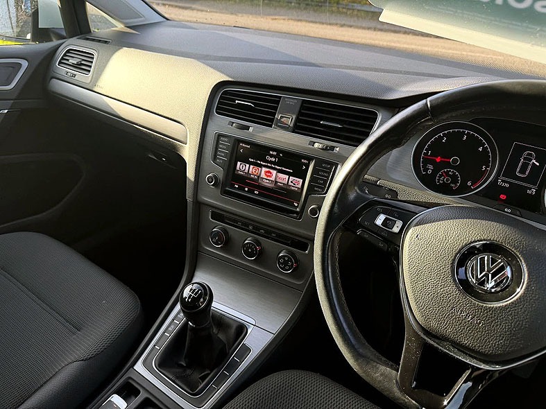 Used Volkswagen Golf 2015 for sale - 76355280: Photo 6