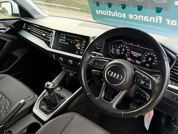 Used Audi A1 2019 for sale - 76221689: Photo 2