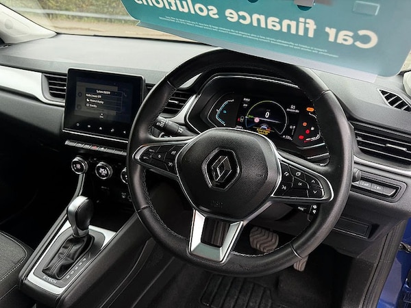 Used Renault Captur 2022 for sale - 76276061: Photo 2