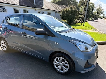 Used Hyundai i10 2019 for sale - 75919528: Photo