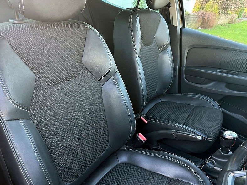 Used Renault Clio 2018 for sale - 76556704: Photo 8