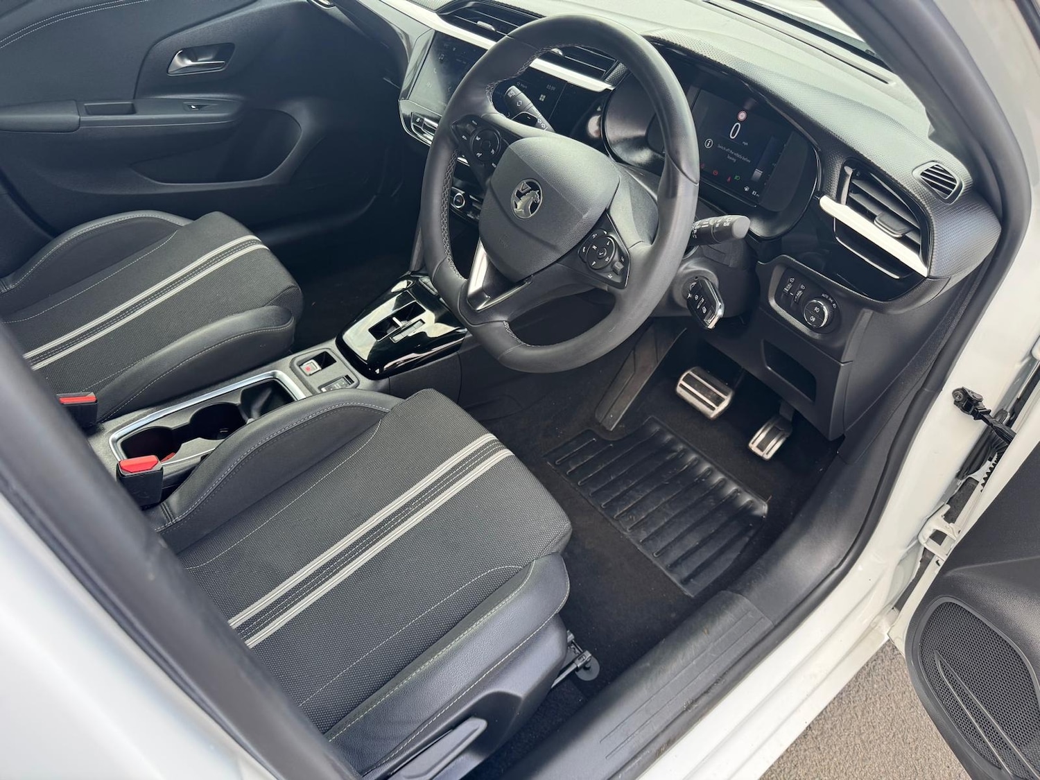 Used Vauxhall Corsa 2023 for sale - 78010986: Photo 2